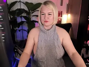 Stripchat Best live sex cam show of YolandaKiss