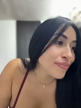 Stripchat Best live sex cam show of areviklusine1