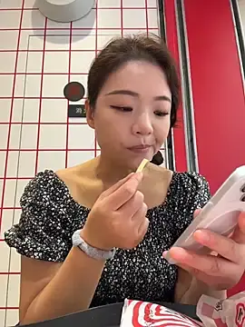 Stripchat Watch Live Sex Cams of xiaoxiaocheng678