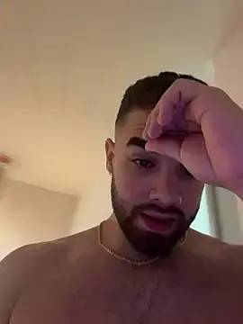 Stripchat Sex Cam of PaulPhoenix_