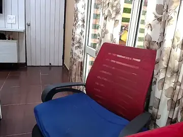 Stripchat Free Porn Cam of yourradhika