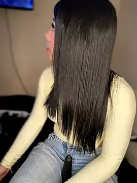 Stripchat Live Porn of Laura-Khalifa