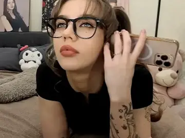 Stripchat Sex Cam of dolly_ll