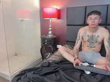 Stripchat Free Live Porn of Cherry_X_West