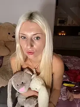 Stripchat Nude Webcam of MimiLliiyy