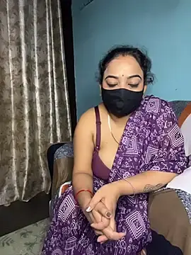 Stripchat Nude Webcam of DesiQueen-Rimi