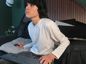 Stripchat Free Live Porn of Diamond_twink