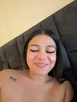 Stripchat Watch Live Sex Cams of Alyshanon18