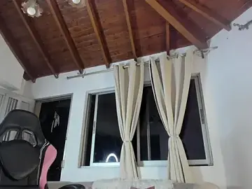 Stripchat Sex Cam of IsaFontanna