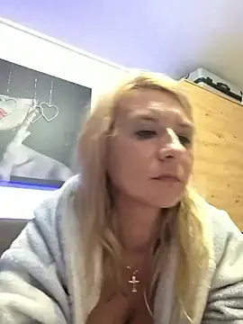 Stripchat Live Sex of KaylinJan