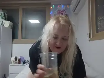 Stripchat Live Sex Cam of Monalissa729