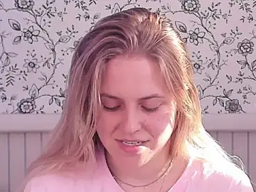 Stripchat Live Sex Cam of AngelAnty