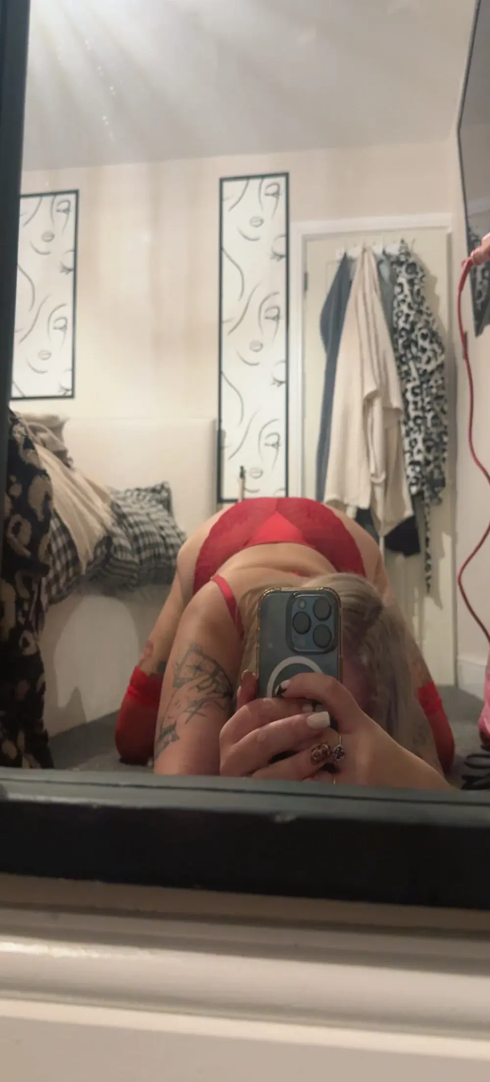 CurvyWetWife