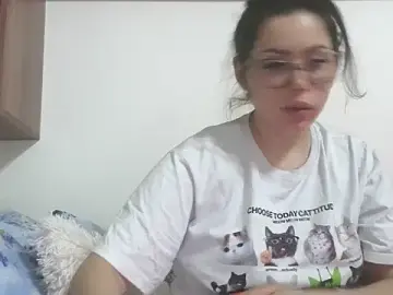 Stripchat Free Porn Cam of LovelyJulliette