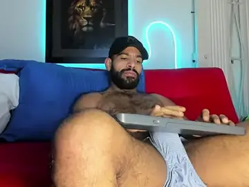 Stripchat Sex Chat of sweatyhairypig23