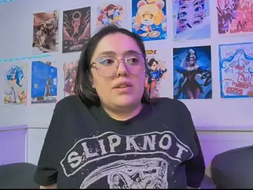 Stripchat Watch Live Sex Cams of snowblack_