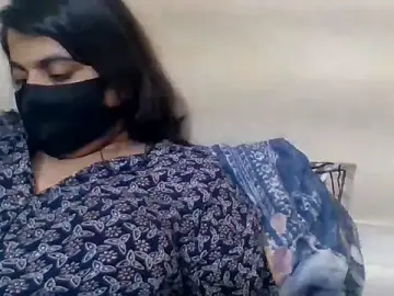 Stripchat Sex Cam of Ruchi_Singh0