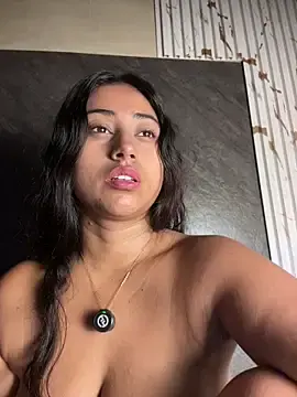 Stripchat Adult Video Chat of Valentinne_z