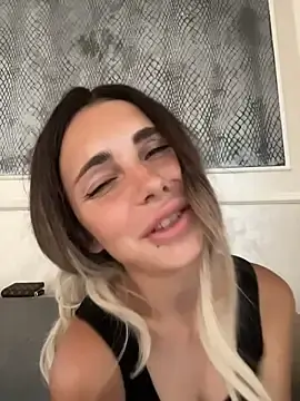 Stripchat Live Porn of SandraCarter
