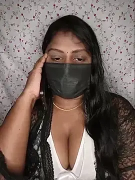 Stripchat Adult Webcams of Tamil_Romantic_Saro