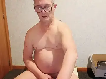 Stripchat Free Porn Cam of daddy_man