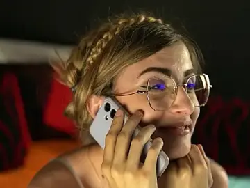 Stripchat Live Sex Cam of Tracyix
