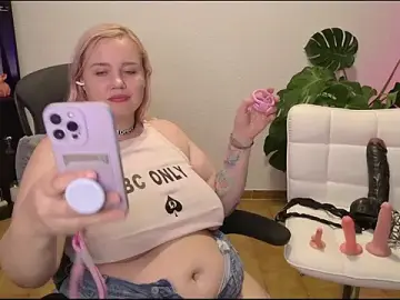 Stripchat Live Porn of MargotGrey