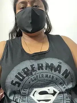 Stripchat Free Live Porn of LouleyRani_