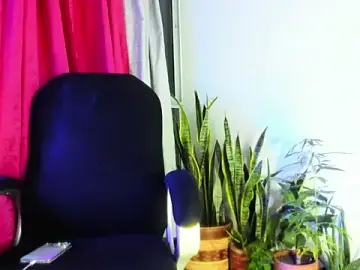 Stripchat Watch Live Sex Cams of doll_celeste20