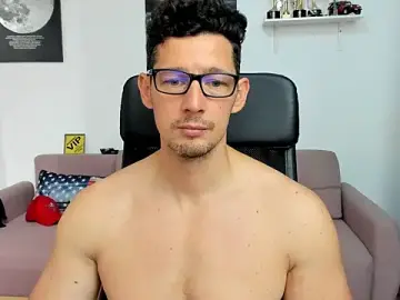 Stripchat Live Porn of BrutusK08