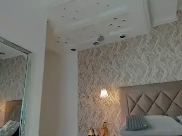 Stripchat Live Sex Cam of Lily_cooperr