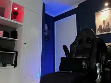 Stripchat Free Live Porn of MrFrank_tattoo