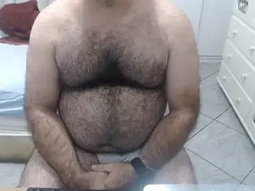 Stripchat Sex Cam of MysterBearMG