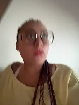 Stripchat Sex Cam of queenlo_xxx