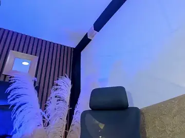 Stripchat Sex Cam of 3x_naxa