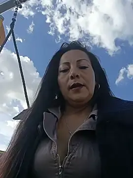 Stripchat Live Sex Cam of misshot_02
