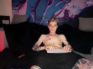 Stripchat Live Sex Cam of davesinner