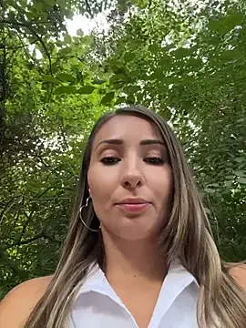 Stripchat Free Porn Cam of Wonder_Kari
