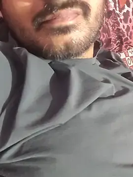Stripchat Live Sex Cam of MAJORLAZER77