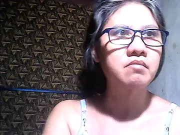 Stripchat Sex Cam of sweetsosie18