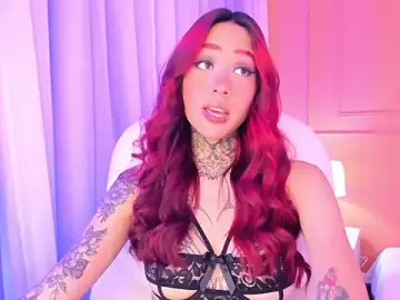 Stripchat Live Sex Cam of Red_Sinclair