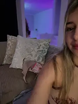 Stripchat Free Live Porn of carolina__star