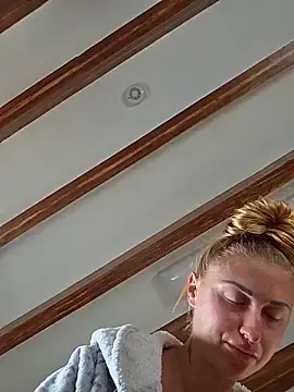 Stripchat Sex Chat of kylie_blck