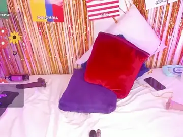 Stripchat Watch Live Sex Cams of CloeMoon