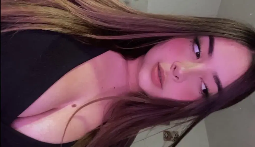 Ashley33_