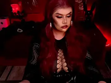 Stripchat Free Live Porn of NickyDOMnika