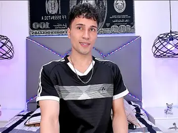 Stripchat Live Sex Cam of buddy_whitte