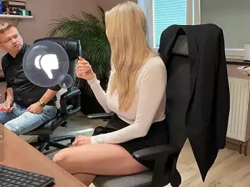 Stripchat Sex Cam of legsLONG