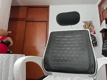 Stripchat Live Porn of Adele_johnsonn1