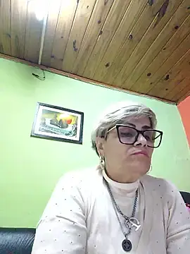 Stripchat Best Webcam of momismilf544